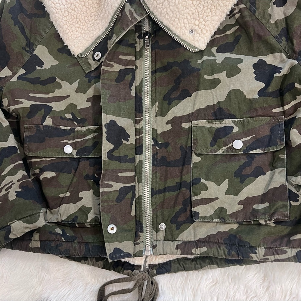 Unif Sherpa Lined Bomber Jacket Size M - image 6